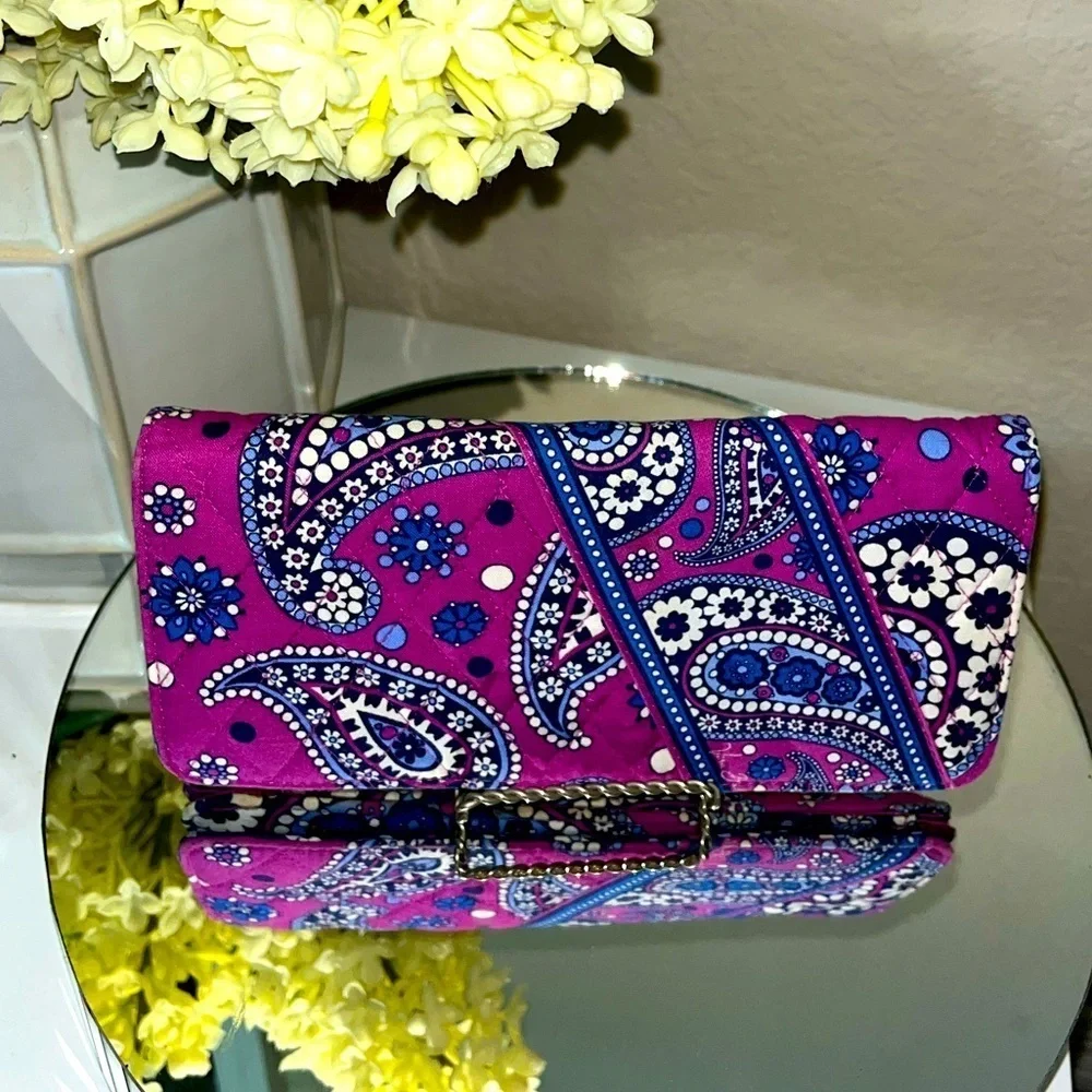 VERA BRADLEY BOYSENBERRY TRAVEL WALLET - Picture 2 of 11